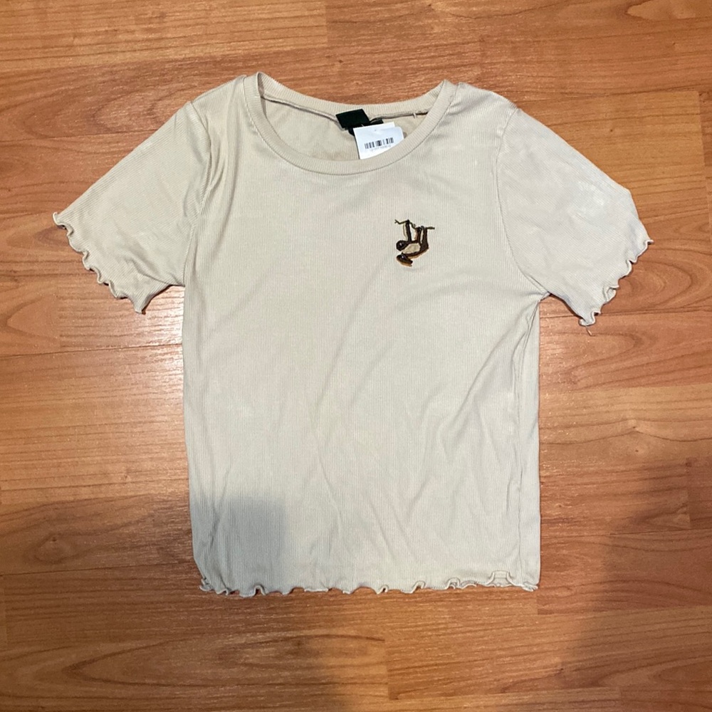 Crop Top with sloth embroider